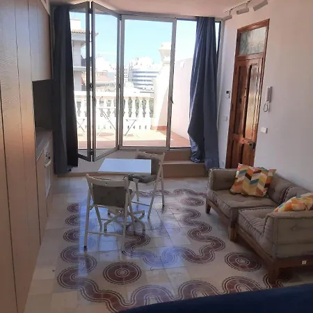 Bonito Estudio En El Centro De Valence